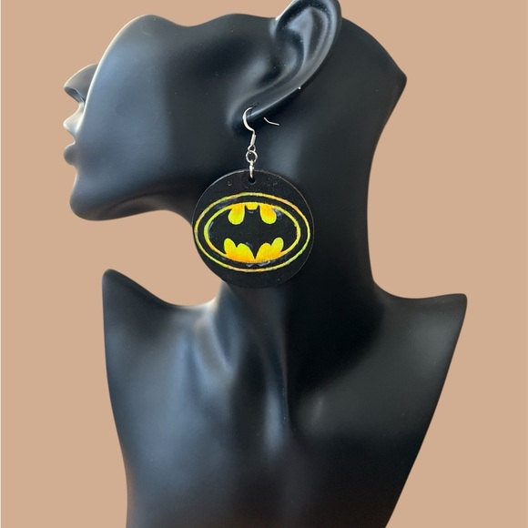 Handmade Batman and Joker Earrings - Black and Green, handpainted - Picture 2 of 3